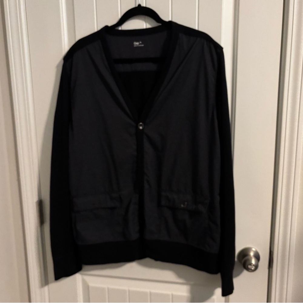 GAP Black and gray cardigan men’s xl